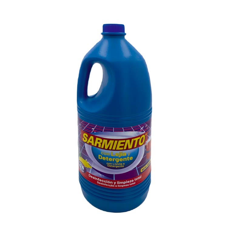 Lejía con detergente